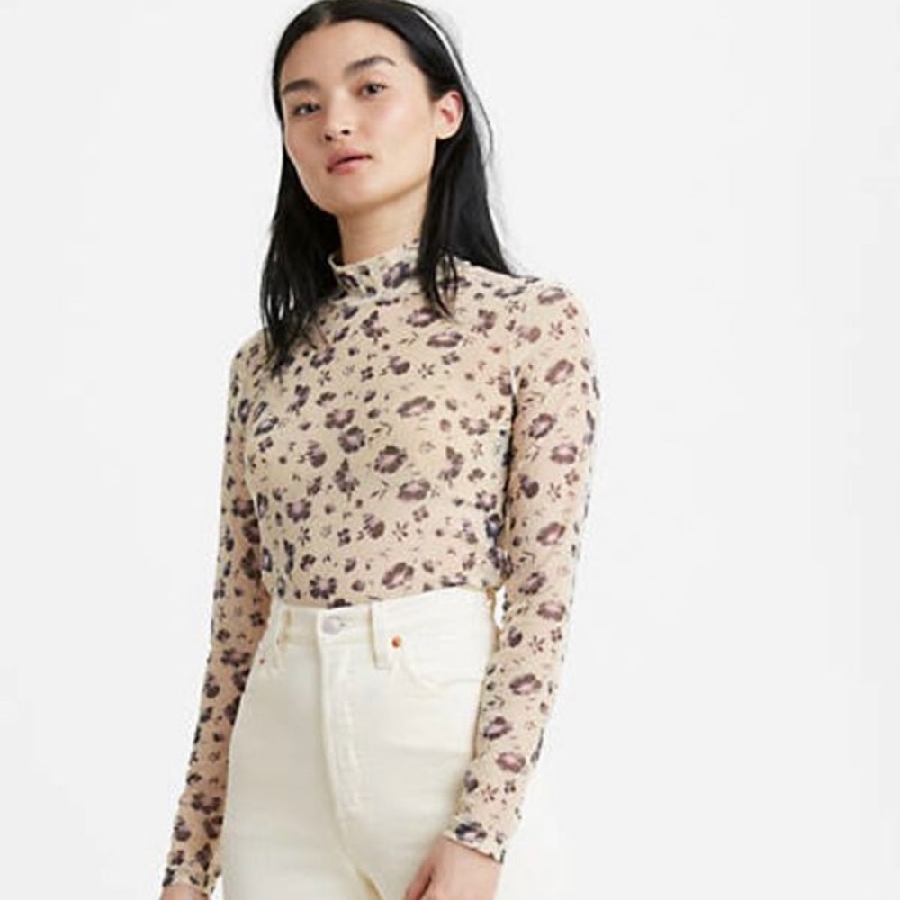 LEVIS FLORAL 🤍🤍🤍SHEER TOP